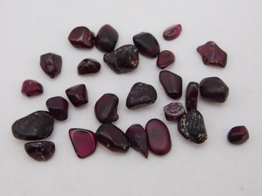 GARNET ROCK STONE LAPIDARY SPECIMEN