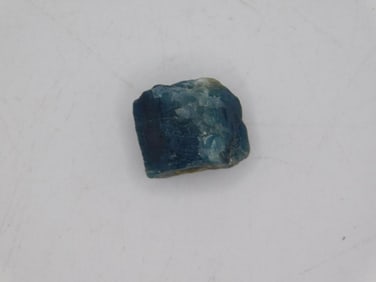 APATITE ROCK STONE LAPIDARY SPECIMEN