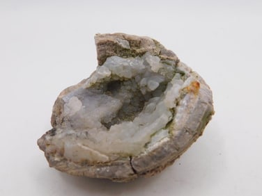 GEODE ROCK STONE LAPIDARY SPECIMEN