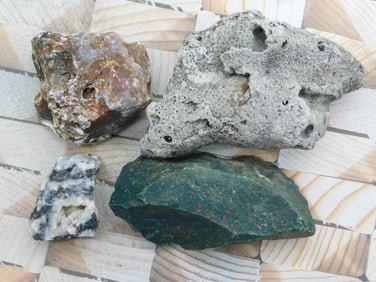 MIXED LOT ROCK STONE LAPIDARY SPECIMEN
