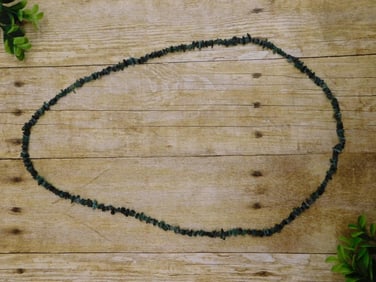 STONE NECKLACE ROCK STONE LAPIDARY SPECIMEN