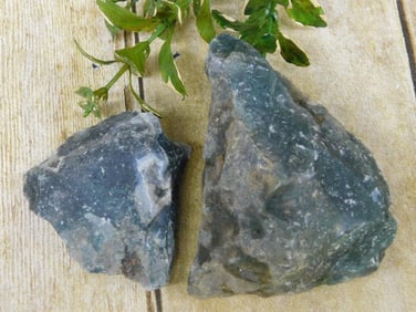 MOSS PLUME ROCK STONE LAPIDARY SPECIMEN