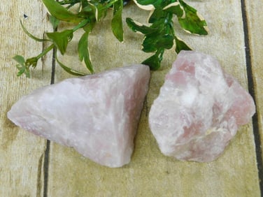 ROSE QUARTZ ROCK STONE LAPIDARY SPECIMEN