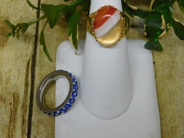 STONE RINGS ROCK STONE LAPIDARY SPECIMEN