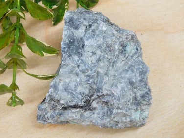 AQUAMARINE IN SERPENTINITE ROCK STONE LAPIDARY SPECIMEN