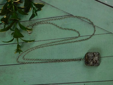 GENUINE STONE PENDANT ON CHAIN NECKLACE ROCK STONE LAPIDARY SPECIMEN