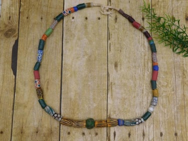 AFRICAN TRADE BEADS ROCK STONE LAPIDARY SPECIMEN