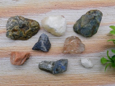 MIXED ROUGH LOT ROCK STONE LAPIDARY SPECIMEN
