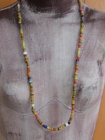 AFRICAN TRADE BEADS ROCK STONE LAPIDARY SPECIMEN