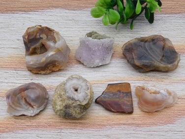 MIXED LOT ROCK STONE LAPIDARY SPECIMEN