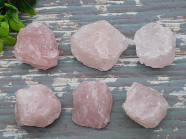 ROSE QUARTZ ROCK STONE LAPIDARY SPECIMEN