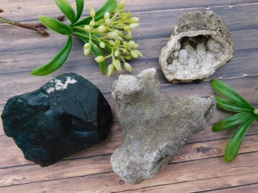 MIXED LOT ROCK STONE LAPIDARY SPECIMEN