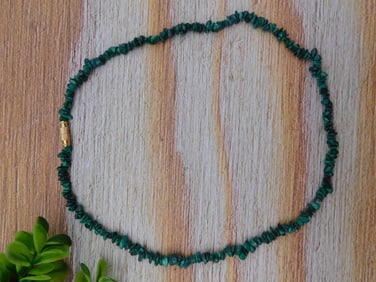 STONE NECKLACE ROCK STONE LAPIDARY SPECIMEN