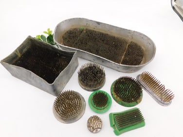 IRON FLOWER FROGS VINTAGE ANTIQUE