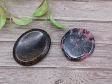 WORRY STONES ROCK STONE LAPIDARY SPECIMEN