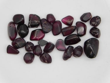 GARNET ROCK STONE LAPIDARY SPECIMEN