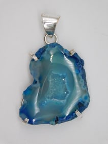 GEODE SLICE PENDANT ROCK STONE LAPIDARY SPECIMEN