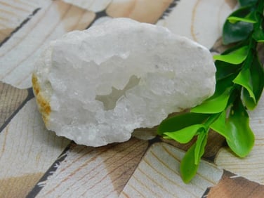 GEODE ROCK STONE LAPIDARY SPECIMEN