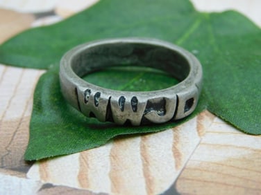 WWJD SIZE 6 RING ROCK STONE LAPIDARY SPECIMEN