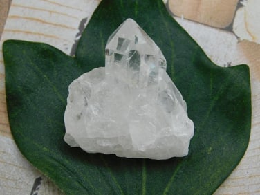 QUARTZ ROCK STONE LAPIDARY SPECIMEN