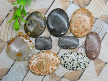 CABOCHONS ROCK STONE LAPIDARY SPECIMEN