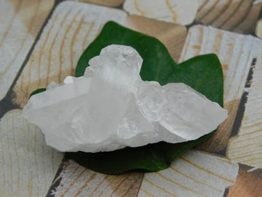 QUARTZ ROCK STONE LAPIDARY SPECIMEN