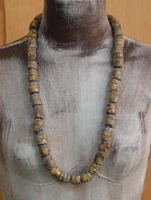 AFRICAN TRADE BEADS ROCK STONE LAPIDARY SPECIMEN