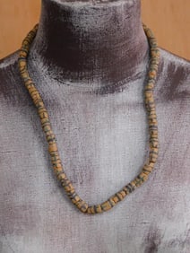 AFRICAN TRADE BEADS ROCK STONE LAPIDARY SPECIMEN