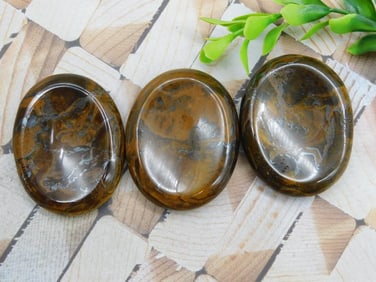 WORRY STONES ROCK STONE LAPIDARY SPECIMEN