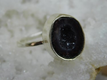STERLING SILVER GEODE RING SIZE 8 ROCK STONE LAPIDARY SPECIMEN