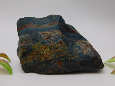 BLOODSTONE ROCK STONE LAPIDARY SPECIMEN