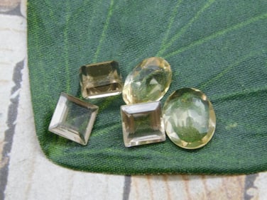 MIXED GEMSTONE ROCK STONE LAPIDARY SPECIMEN