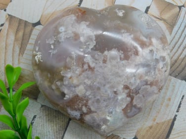 HATMANS FLOWER PETAL AGATE ROCK STONE LAPIDARY SPECIMEN