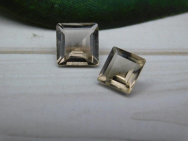 SMOKEY QUARTZ ROCK STONE LAPIDARY SPECIMEN