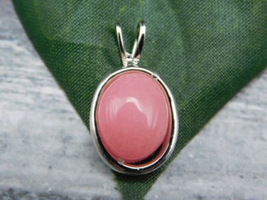 RHODOCHROSITE PENDANT ROCK STONE LAPIDARY SPECIMEN