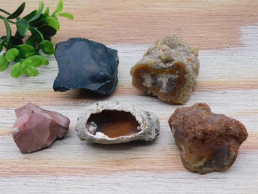 MIXED LOT ROCK STONE LAPIDARY SPECIMEN