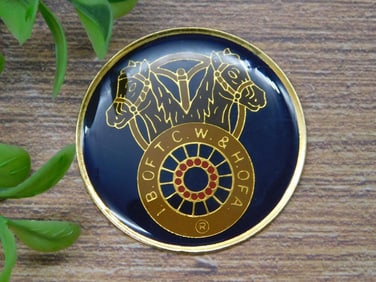 CABOCHON MEDALLION