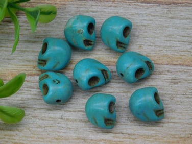 STONE SKULL BEADS ROCK STONE LAPIDARY SPECIMEN