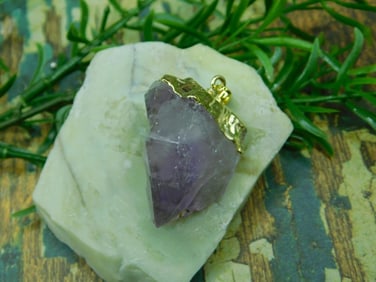 AMETHYST CRYSTAL PENDANT ROCK STONE LAPIDARY SPECIMEN