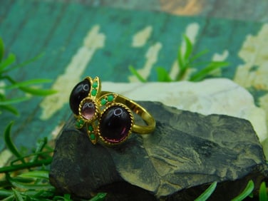 MIXED STONE BUTTERFLY RING ROCK STONE LAPIDARY SPECIMEN