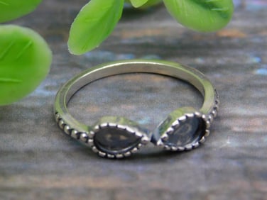 STERLING SILVER RING