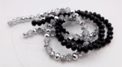 BEADS ROCK STONE LAPIDARY SPECIMEN