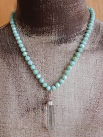 QUARTZ PENDANT ON SPARKLE BEAD NECKLACE ROCK STONE LAPIDARY SPECIMEN