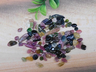 TOURMALINE ROCK STONE LAPIDARY SPECIMEN