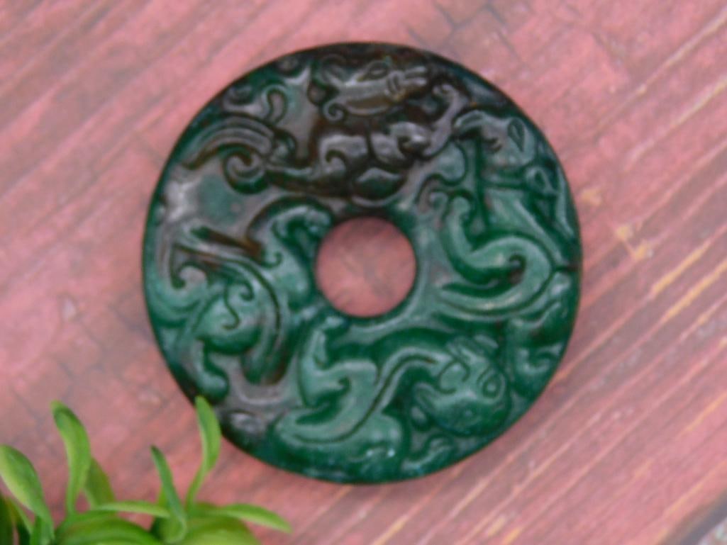 CARVED JADE ROCK STONE LAPIDARY SPECIMEN: CARVED JADE ROCK STONE LAPIDARY SPECIMEN