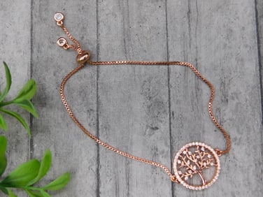 ADJUSTABLE BRACELET