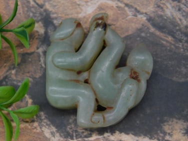 CARVED JADE ROCK STONE LAPIDARY SPECIMEN