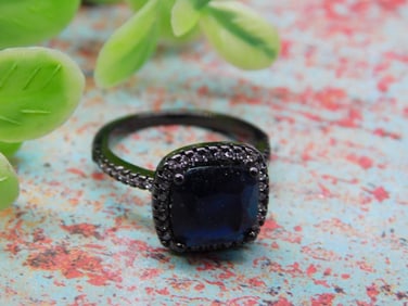 STONE RING ROCK STONE LAPIDARY SPECIMEN
