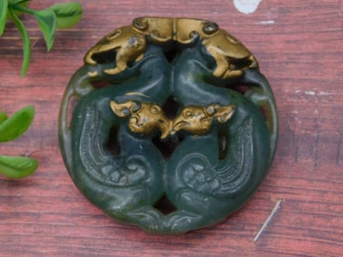 CARVED JADE ROCK STONE LAPIDARY SPECIMEN