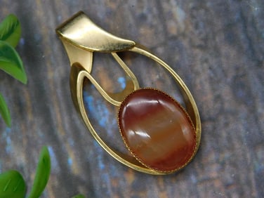 CARNELIAN PENDANT ROCK STONE LAPIDARY SPECIMEN